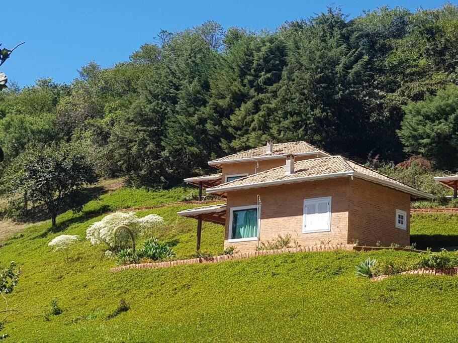 Recanto Dos Beija Flores, Chale Lantana C Monte Alegre do Sul Extérieur photo